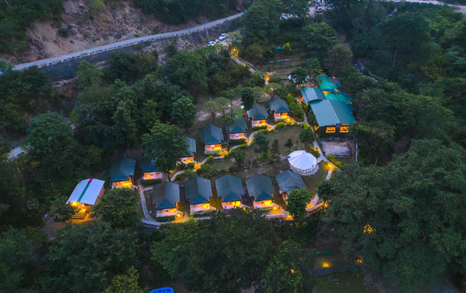 Banyan by the Ganges resort in Devprayag